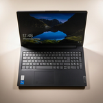 Lenovo V15 G3 Core i5 laptop (detail view)