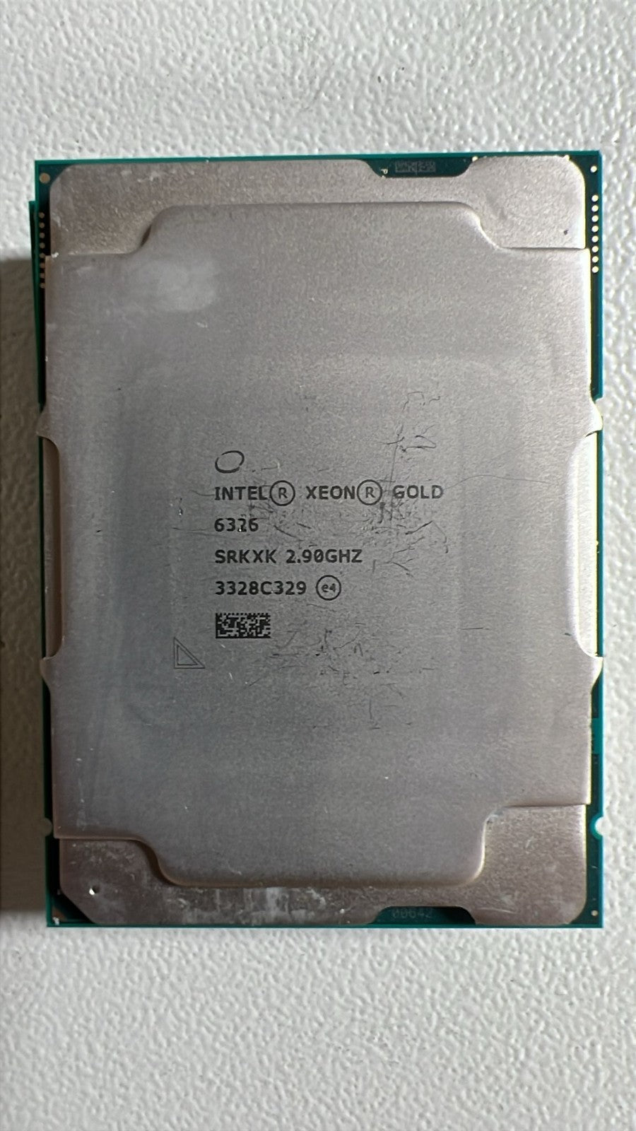 Intel Xeon Gold 6326 16-core server processor