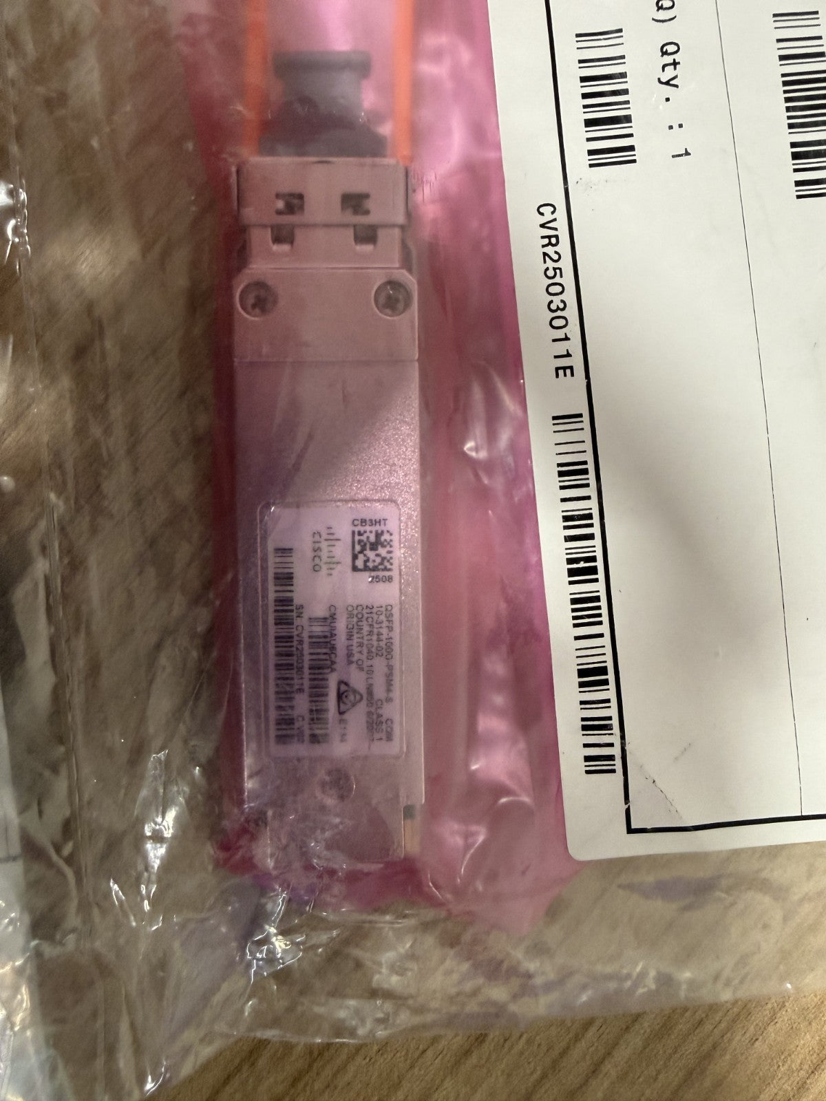 Cisco QSFP-100G-PSM4-S - sealed packaging with Cisco part number label