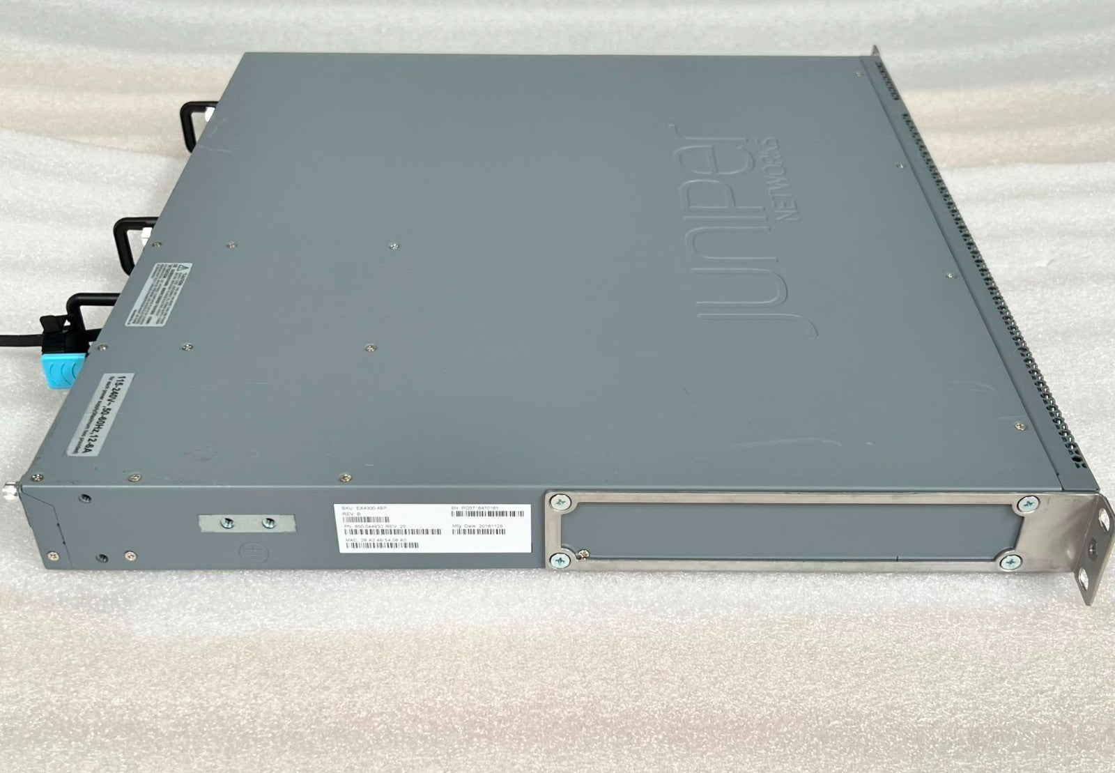 Juniper EX4300-48P switch with rack ears