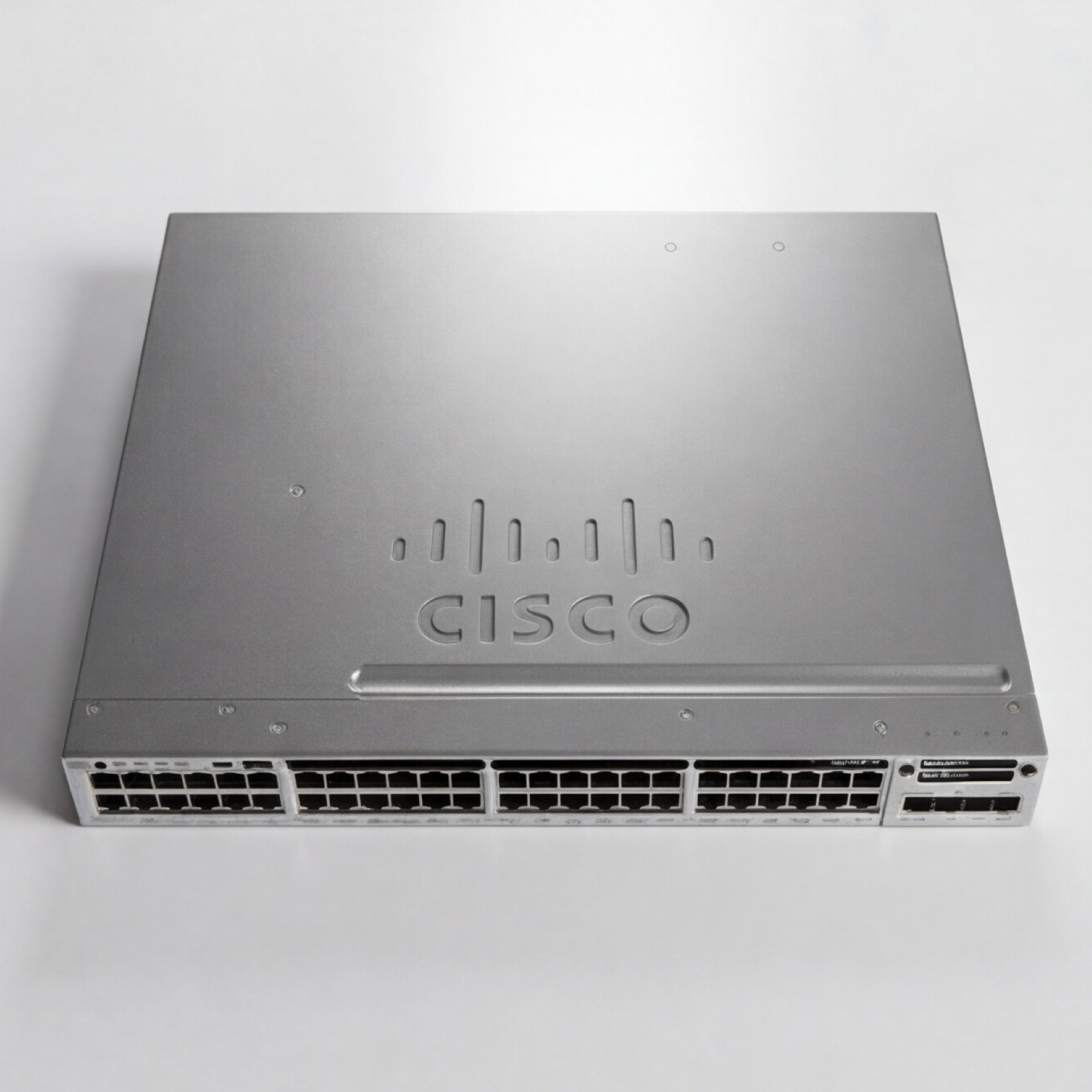 Refurbished Cisco Catalyst 9300 24-port PoE+ network switch (C9300-24P-E)